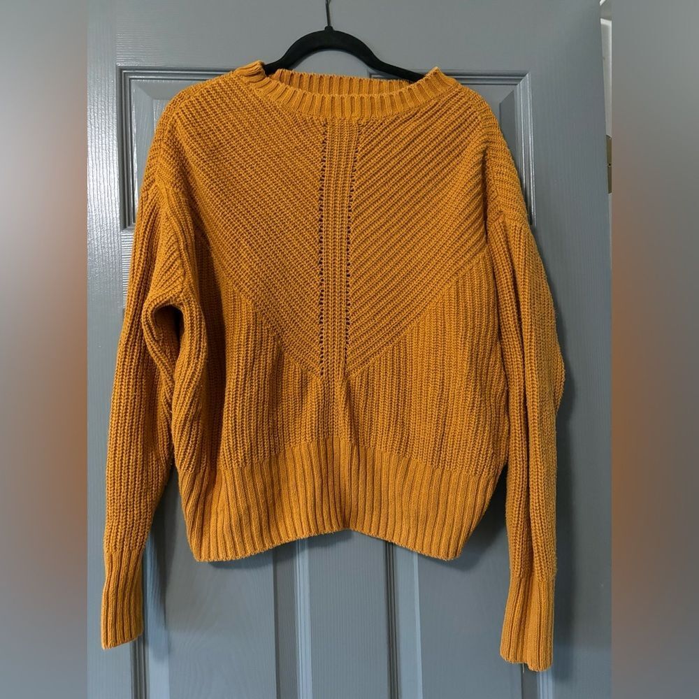 A New Approach brown tan knit sweater size medium